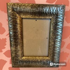 Frame 5 x 7 pewter color wooden frame, leaf embossed design, easel back